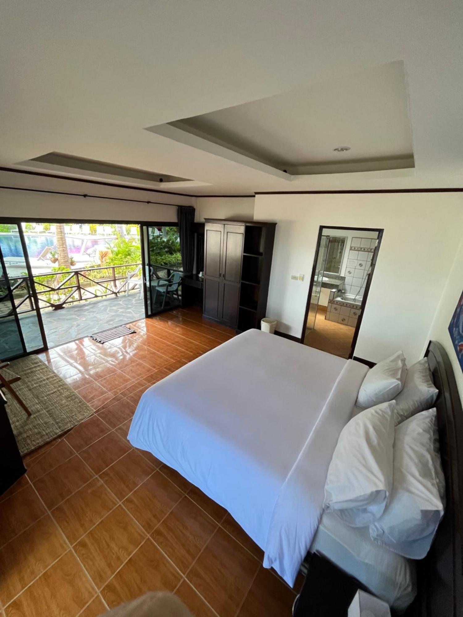 Noble House Beach 3* Ко-Ланта